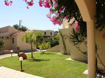 Summerland Hotel & Bungalows