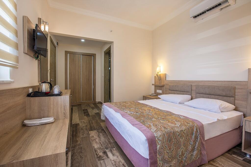 ARSI BLUE BEACH HOTEL