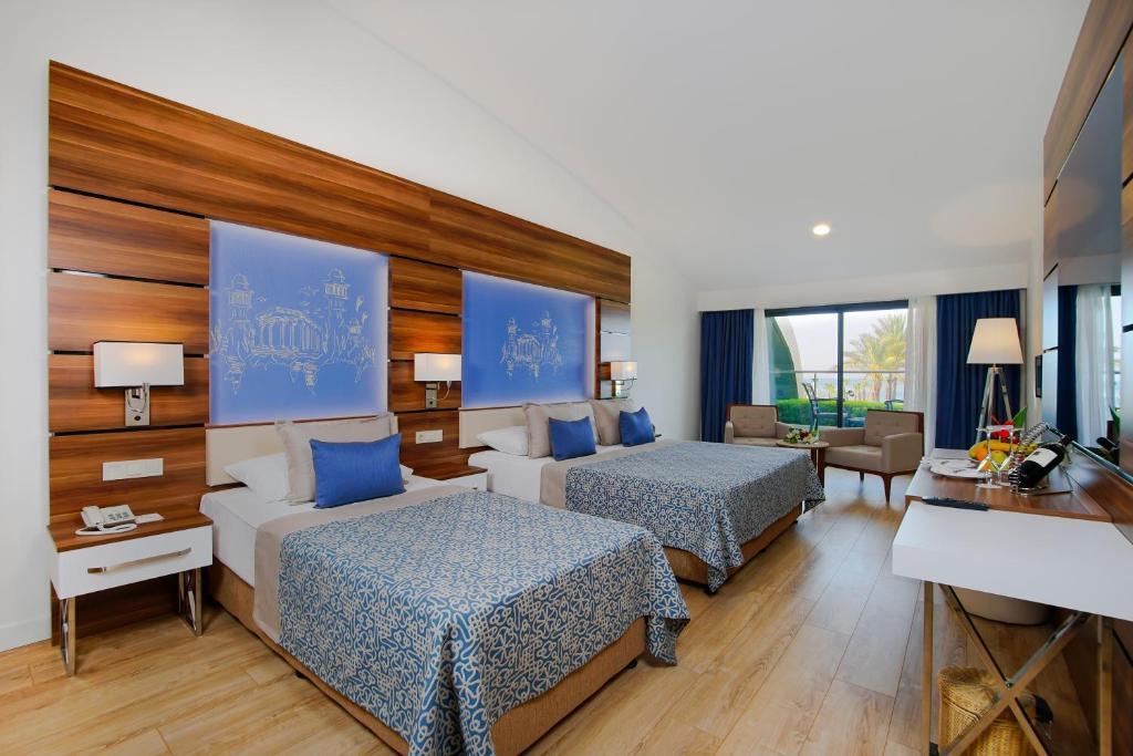 LIMAK ATLANTIS DE LUXE HOTEL &