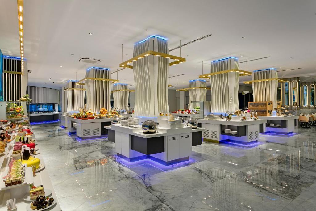 LIMAK ATLANTIS DE LUXE HOTEL &