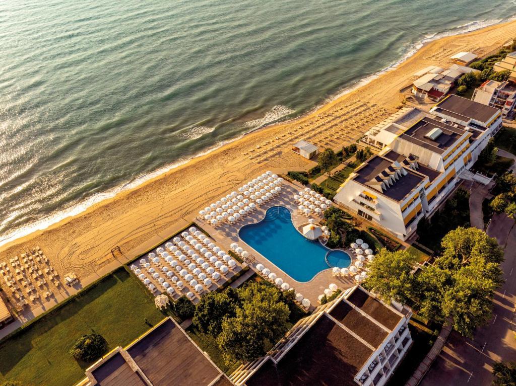 AluaSun Helios Beach by Hyatt