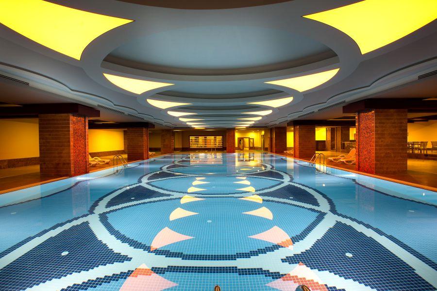 ROYAL HOLIDAY PALACE