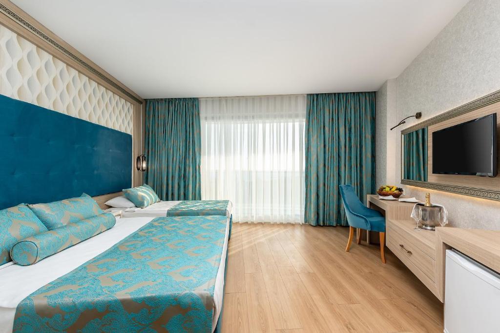 THE MARILIS HILL RESORT