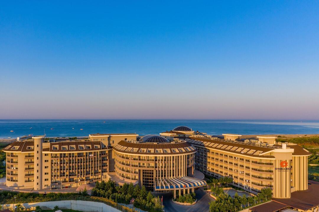 Hotel Sunmelia Beach Resort & Spa