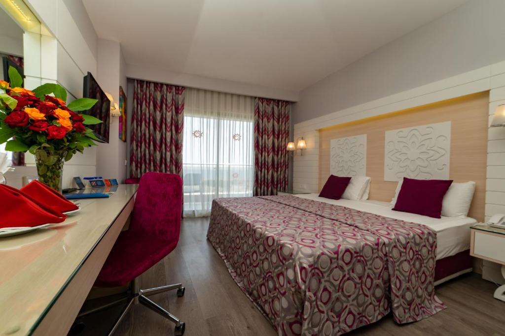 Hotel Sunmelia Beach Resort & Spa