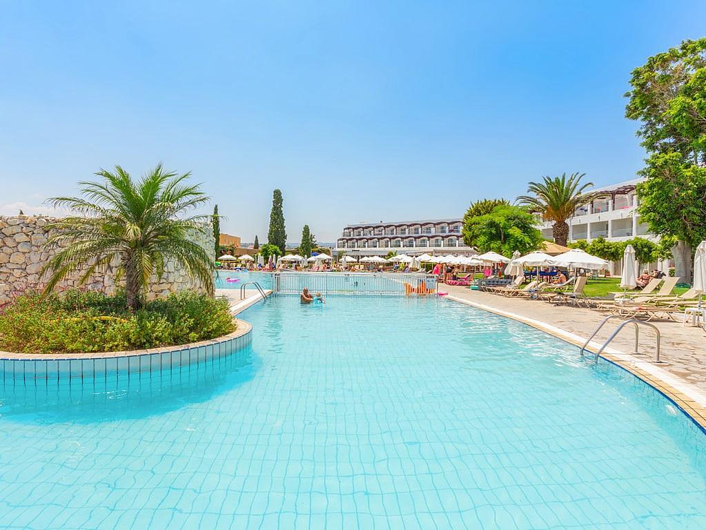 Sun Palace Hotel