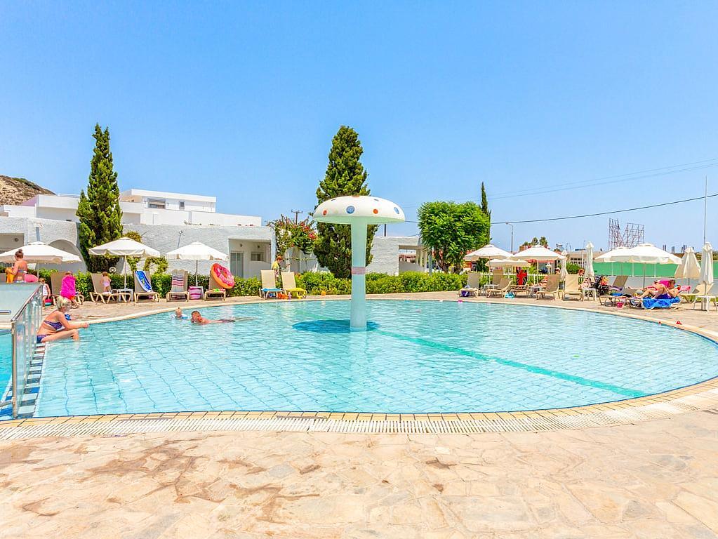 Sun Palace Hotel
